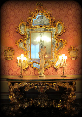 Un arredo nella Pinacoteca Civica