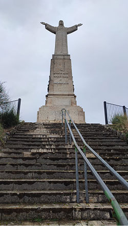 Lavori di messa in sicurezza dell'area circostante il monumento "Cristo Redentore" in località Collina Sacro Cuore - Immagini - Foto  2