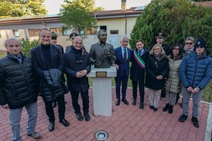  Inaugurata la nuova pista di atletica leggera alla presenza del Ministro dello Sport Andrea Abodi