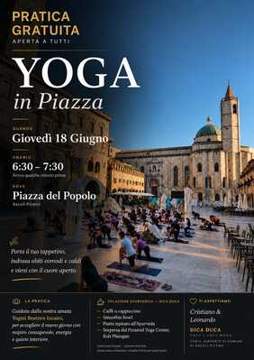Yoga in piazza