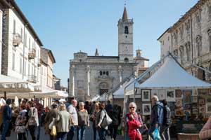 Mercatino Antiquario 