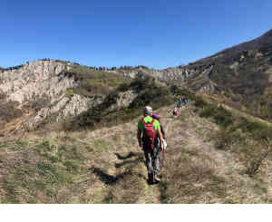 Escursionista in montagna