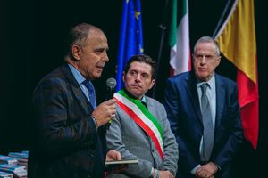 Al Teatro Ventidio Basso si è svolta la cerimonia di consegna della Costituzione ai diciottenni