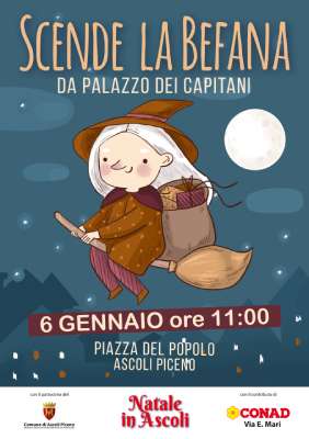 Scende la Befana da Palazzo dei Capitani