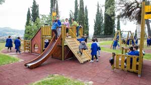 Ragazzi che giocano