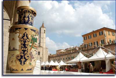 Mercatino Antiquario - Terza domenica e sabato precedente