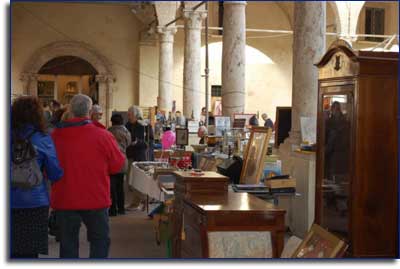 Il Mercatino al chiostro di S. Francesco