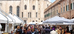 Foto del Mercatino dell'Antiquariato 
