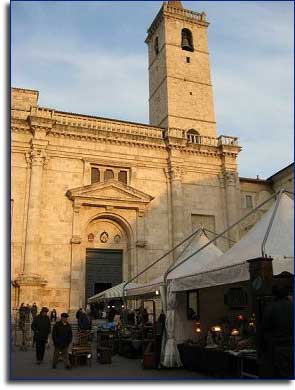 Il Mercatino in Piazza Arringo