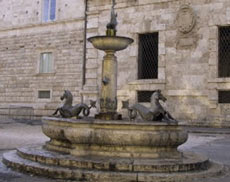 Le fontane della piazza 