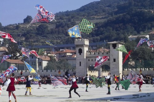 Sbandieratori al Campo giochi