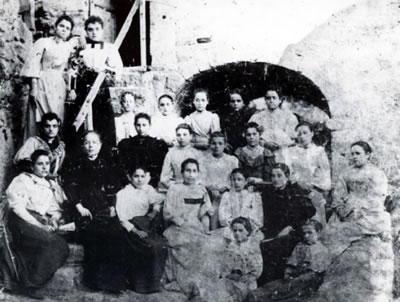 Scuola Professionale Femminile ' Contessa M.Sgariglia ' - anno 1895
