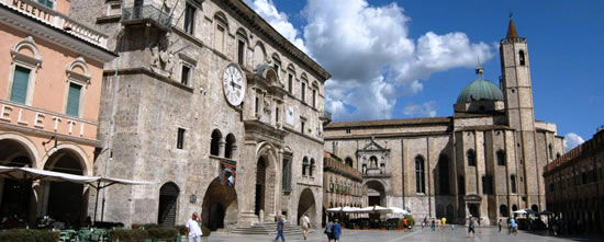 Ascoli Piceno Piazza del Popolo