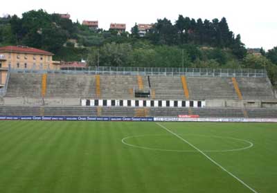 Tribuna Est Stadio Cino e Lillo del Duca